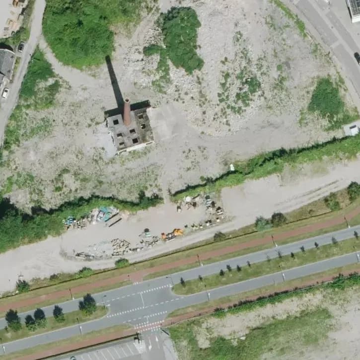 Verlaten Special Car Garage