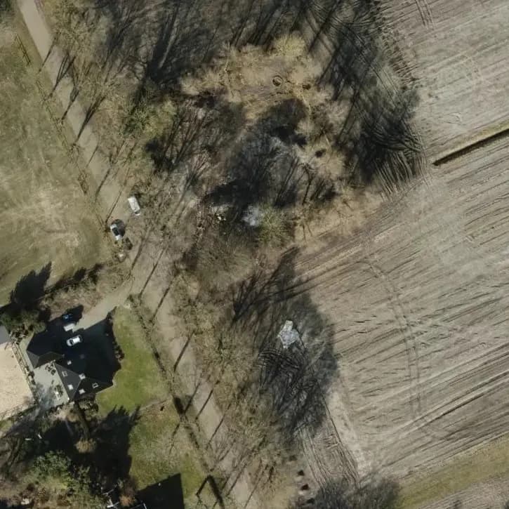 Verlaten Woning + Autogarage