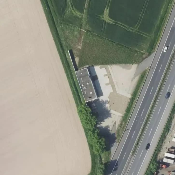 Verlaten Tankstation