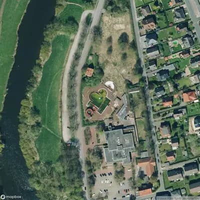 Verlaten Buitenzwempark	